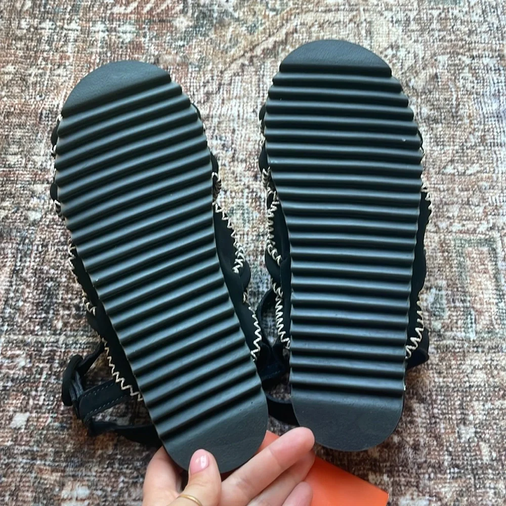 NWT FARM RIO zig zag sandal size 7.5 - Picture 8 of 8